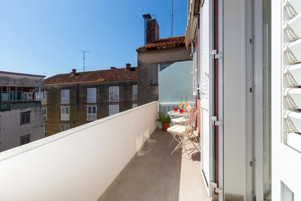 Central Boutique Apartments With Balconies, In Walking Distance To The Sea Zadar Bagian luar foto